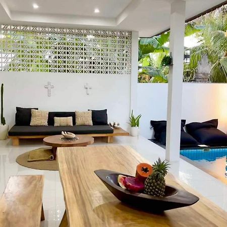 The Captains Villa Lembongan Buitenkant foto