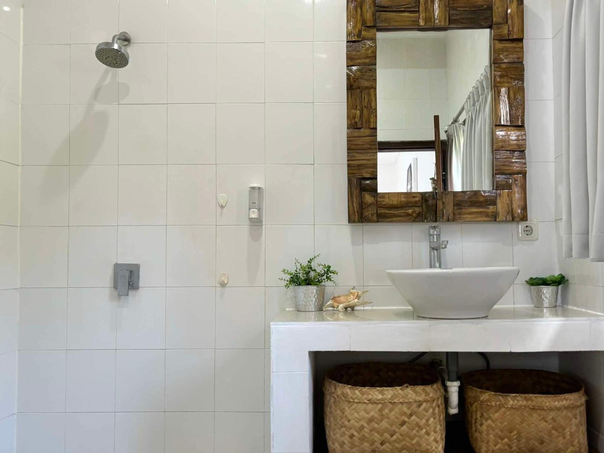 The Captains Villa Lembongan Buitenkant foto