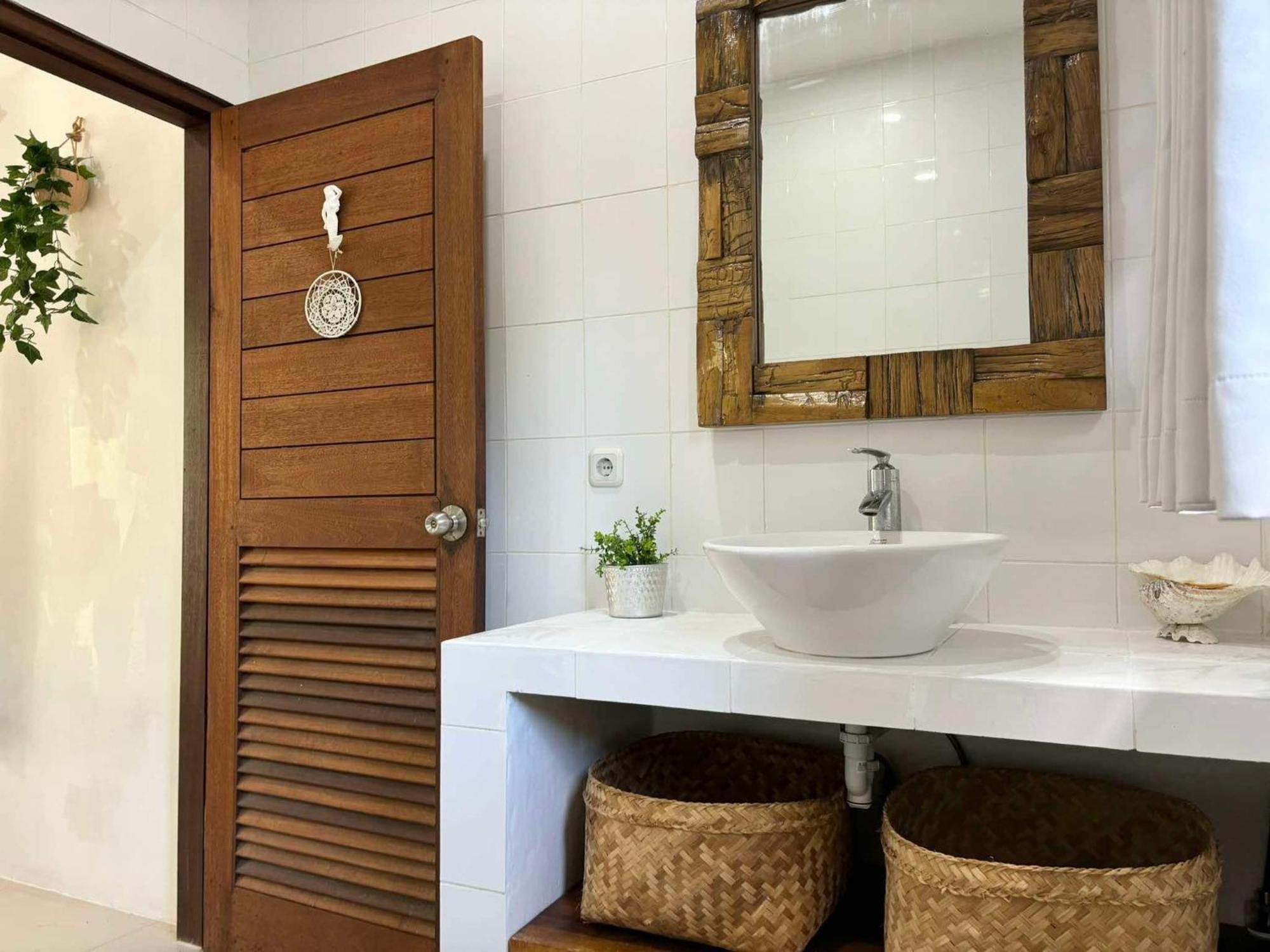 The Captains Villa Lembongan Buitenkant foto