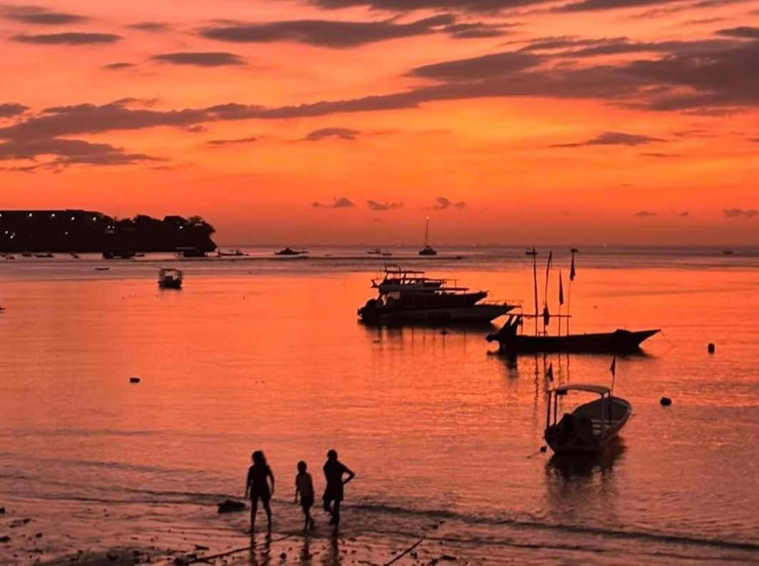 The Captains Villa Lembongan Buitenkant foto