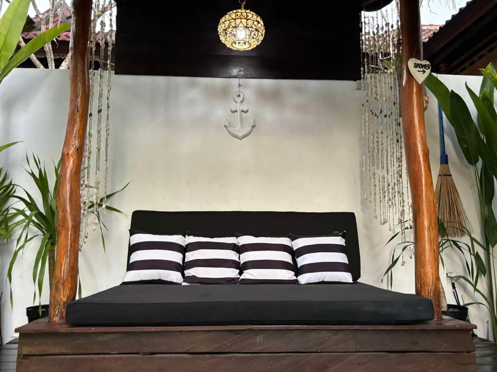 The Captains Villa Lembongan Buitenkant foto