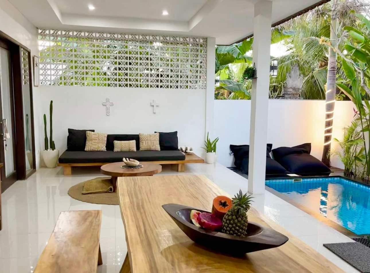 The Captains Villa Lembongan Buitenkant foto